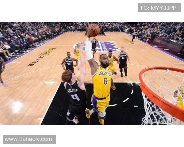 勇士球迷心疼湖人后卫斯蒂芬森：希望他早日恢复伤势