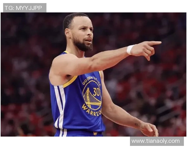 勇士主帅盛赞库里:他就是我们的灵魂! 勇士主帅盛赞库里:他就是我们的灵魂!