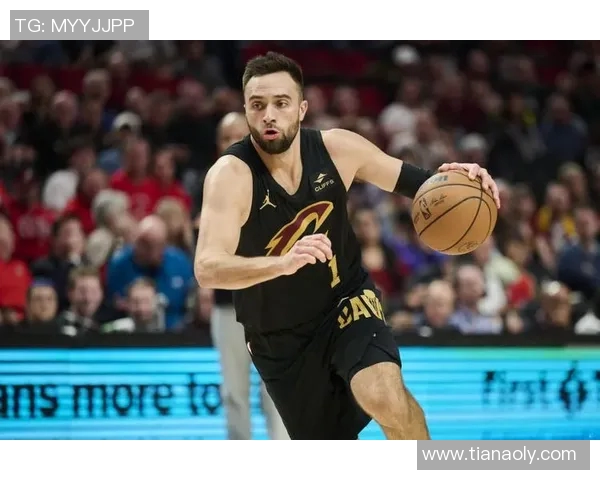 骑士队新援上演惊艳表现，球迷期待着他们在球队中的发挥