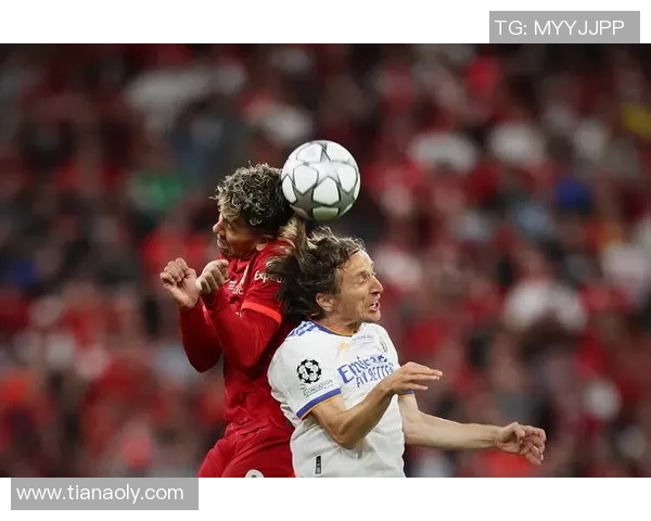 利物浦晋级欧冠八强，梅西梅开二度帮巴黎逆转胜，两强会师四分之一决赛